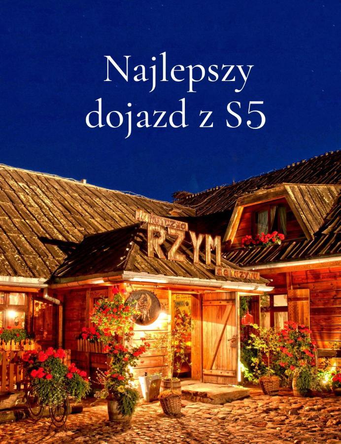 Готель Karczma Rzym Bydgoszcz S5 Екстер'єр фото